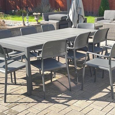 Nardi Outdoor Dining Table and Chairs 