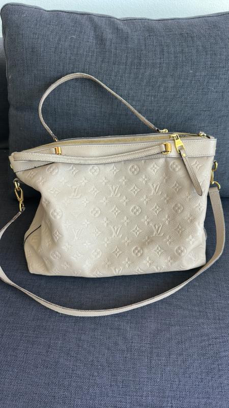 Sale Photo Thumbnail #55: Louis Vuitton 