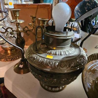 Vintage store lamp