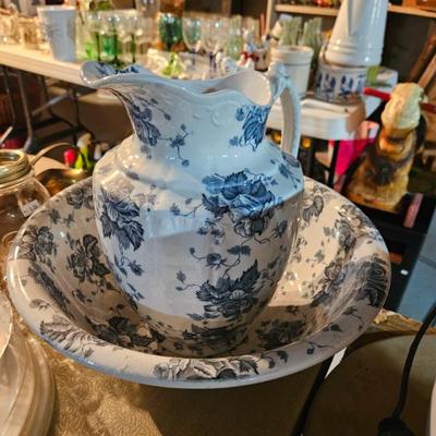 Pitcher and bowl sets