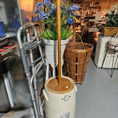 Butter churn