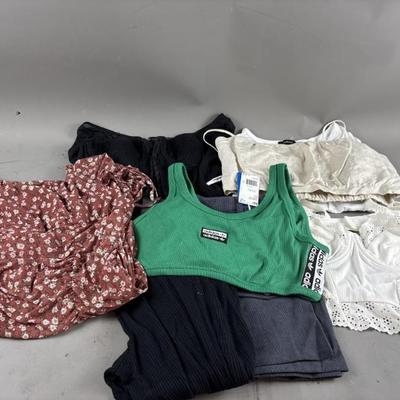 Sale Photo Thumbnail #52: 56 – Juniors L-XL Adidas, HyFve & More Clothes