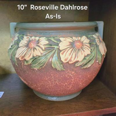 Authentic Roseville Dahlrose 10" jardiniere. As-is, has some flaws. See the following photos. 