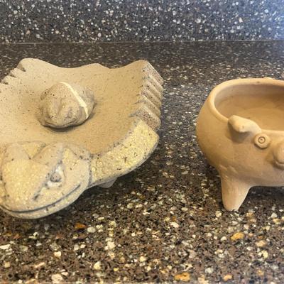 Ceramic Frog And Pig Decor 