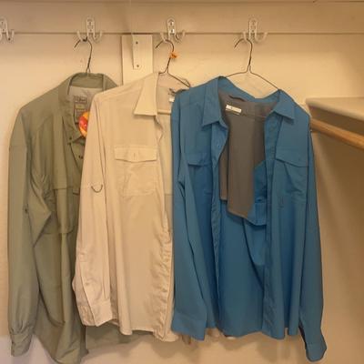 Size Large LL Bean And Columbia Men’s Shirts