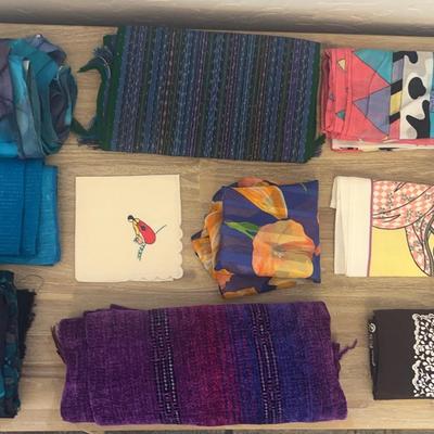 Mystery Lot of Women’s Scarves 