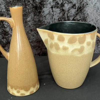 Speckled Pitcher And Oil Crave In Tana And Beige- Brown Interior