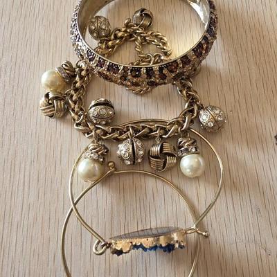 Sale Photo Thumbnail #11
