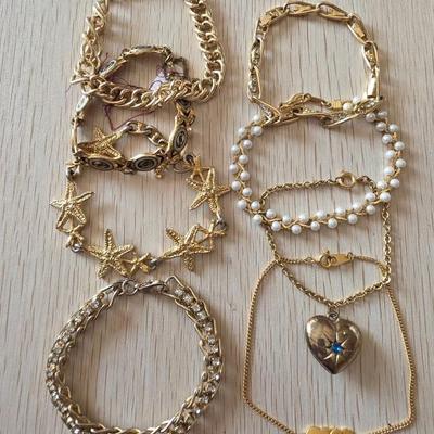 Sale Photo Thumbnail #180