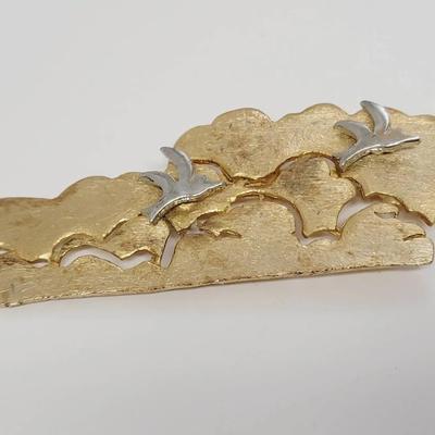 Flying Birds Gold and Silver Tone Ultra Brand Vintage Pin