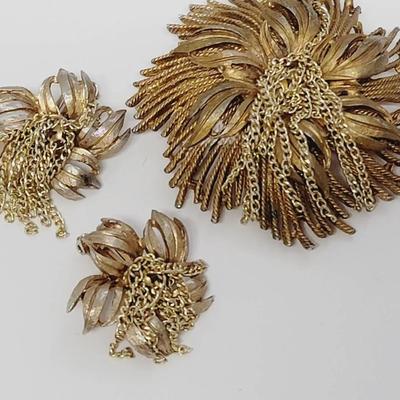 Floral Pin & Earrings Set with Chain Detail - Vintage Gold Tone Jewelry 