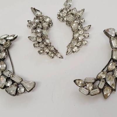 Rhinestone and Silver Tone Vintage Pin & Earrings Coordinating Set 