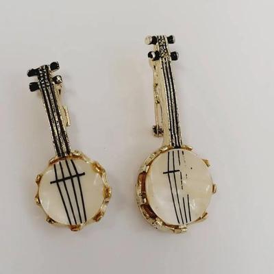 Mother of Pearl Banjo Brooch Pin Set
