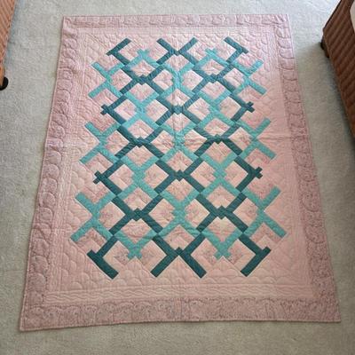 Lot #226 - Reversible Lover's Knot Quilt Crib Blanket