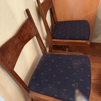 Set of six tuxedo chairs
