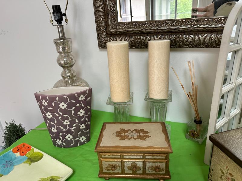 Sale Photo Thumbnail #213