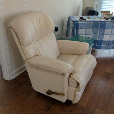 Sale Photo Thumbnail #132