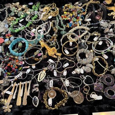 Sale Photo Thumbnail #28