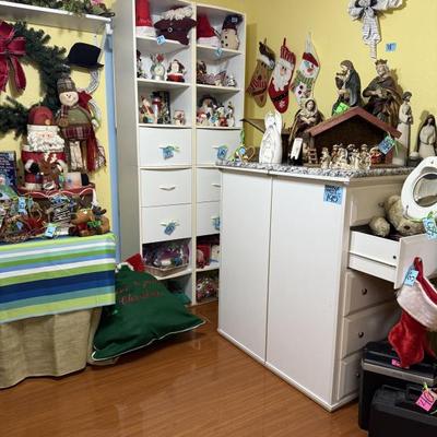 Sale Photo Thumbnail #177