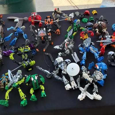 Th200 lego bionicle figures more