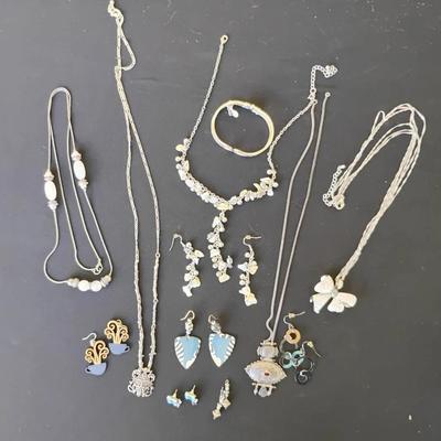 Th225 unique costume jewelry