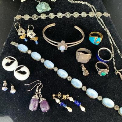 Th208 eclectic costume jewelry