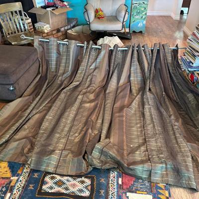 Th213 1 pair of large brown curtains w rod