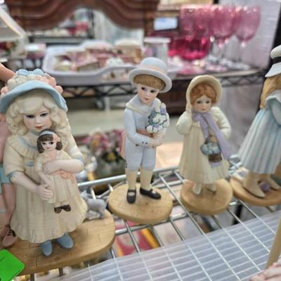 Sale Photo Thumbnail #154