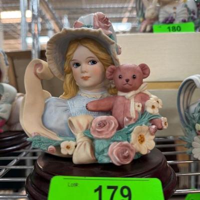 Sale Photo Thumbnail #229