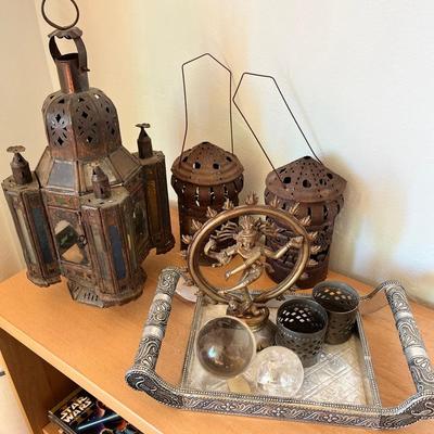 Decorative Lanterns & Hindu Deity Statue – Mixed Décor Lot