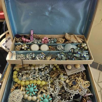Vintage Costume Jewelry Box – Rhinestones & Beaded Necklaces