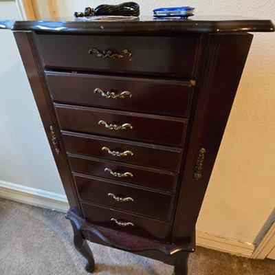 Sale Photo Thumbnail #108