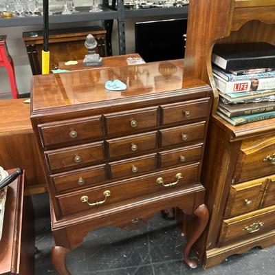 Sale Photo Thumbnail #88