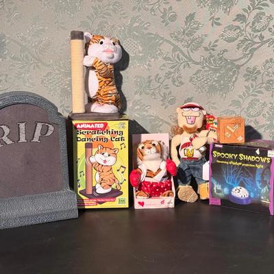Dancing Plush Toys And Halloween 
