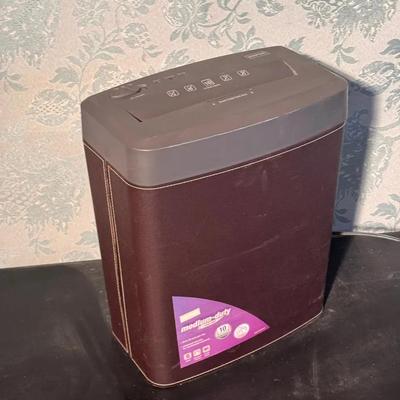 Medium Duty Paper Shredder 