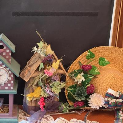 (3) Fun Decor Items