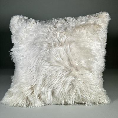 NEW WHITE ALPACA FUR PILLOW
