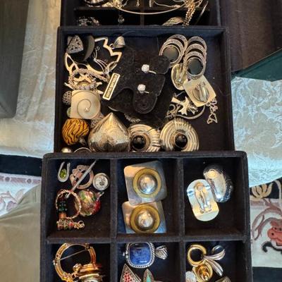 Sale Photo Thumbnail #42