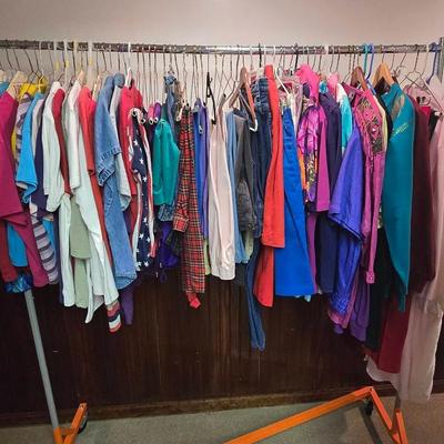 Vintage Women's Name Brand Casual Shorts, Jean's, T-Shirts, 2-PC Sets, Robes L, XL, 14, 16