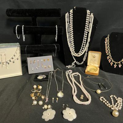 Sophisticated And Dainty Costume Jewelry 