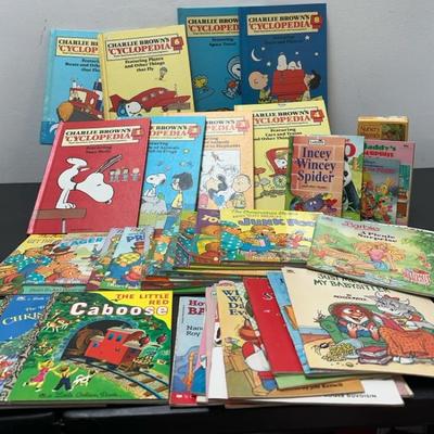 Children’s Books- Charlie Brown’s ‘Cyclopedia, Berenstain Bears, Little Golden Book, And More!!