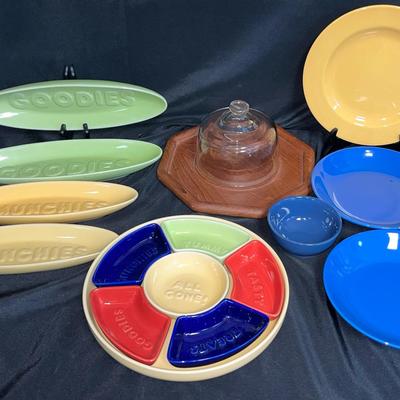 Vintage Snacks Serving Tray And Cheese Cloche Set