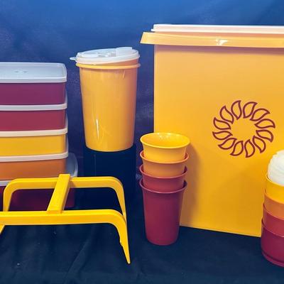 Vintage Tupperware Harvest Sun Picnic Set – Unused
