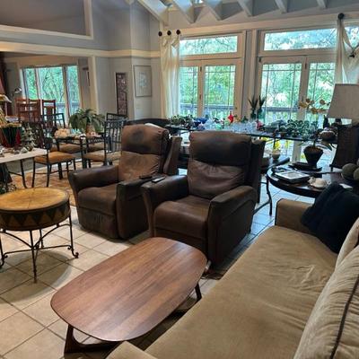 Sale Photo Thumbnail #346