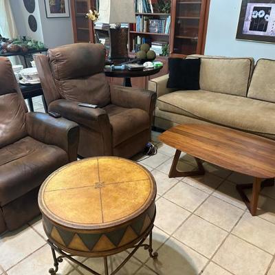 Sale Photo Thumbnail #582