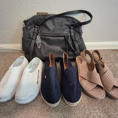 Jessica Simpson Purse And Shoe Assortment Size 8
