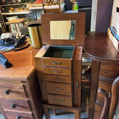 Sale Photo Thumbnail #151