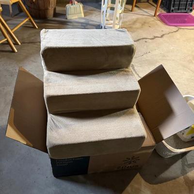 Sale Photo Thumbnail #136: new pet stairs