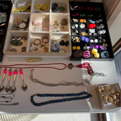 Sale Photo Thumbnail #48