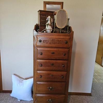Sale Photo Thumbnail #205